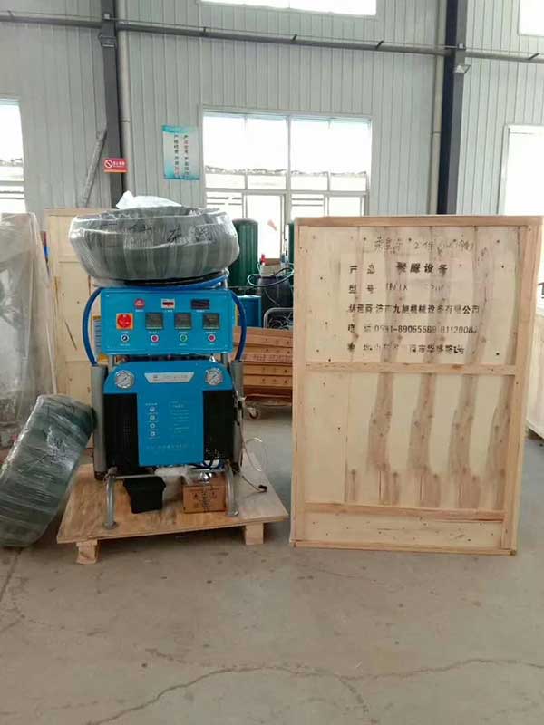 聚氨酯發泡設備型號:JNJX-Q5200(圖2) 5200聚氨酯發泡設備包裝發貨